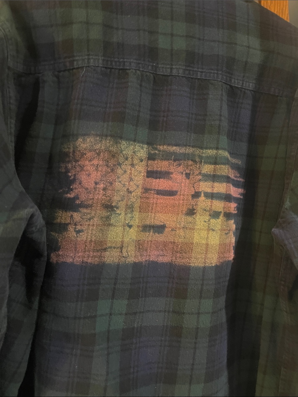Weatherproof Green and Black Plaid Shirt Jacket with Faded Sunset Graphic